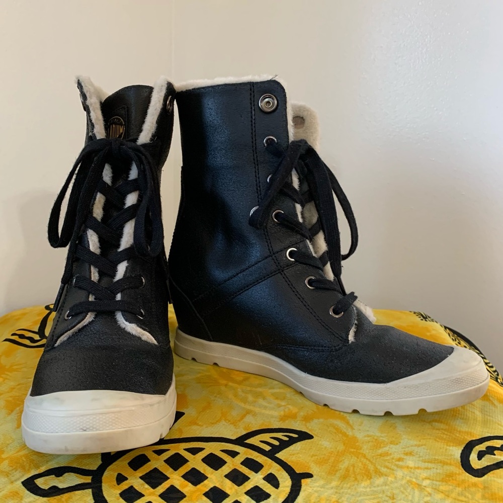 Palladium Leather Ecuador Pilot Wedge Winter Boots - Picture 1 of 13